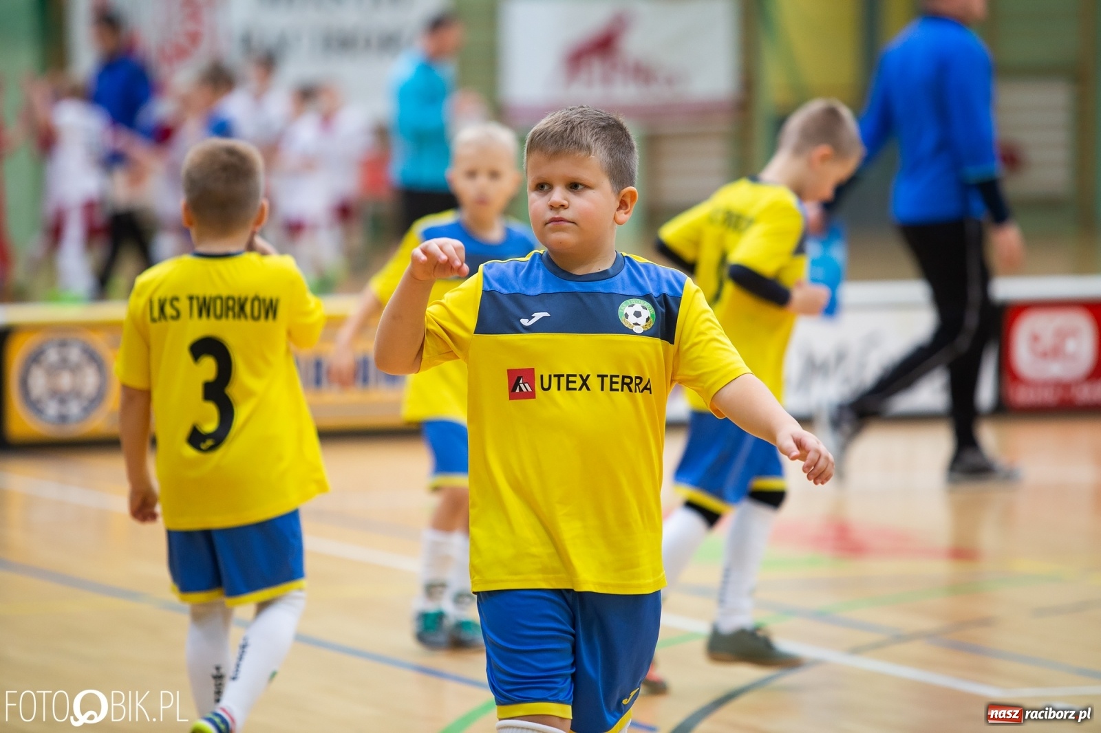 Zdjęcie w galerii na portalu naszraciborz.pl: Drugi dzień zmagań piłkarskich w Arenie Rafako wiadomości z regionu