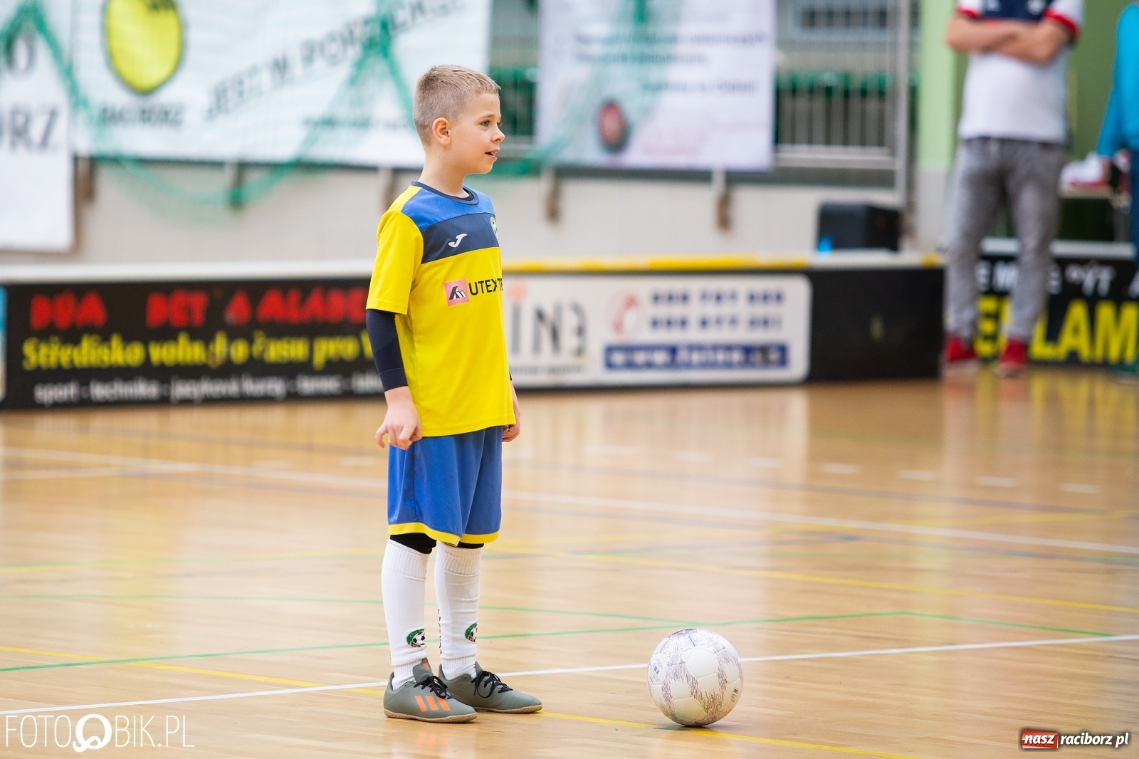 Zdjęcie w galerii na portalu naszraciborz.pl: Drugi dzień zmagań piłkarskich w Arenie Rafako wiadomości z regionu