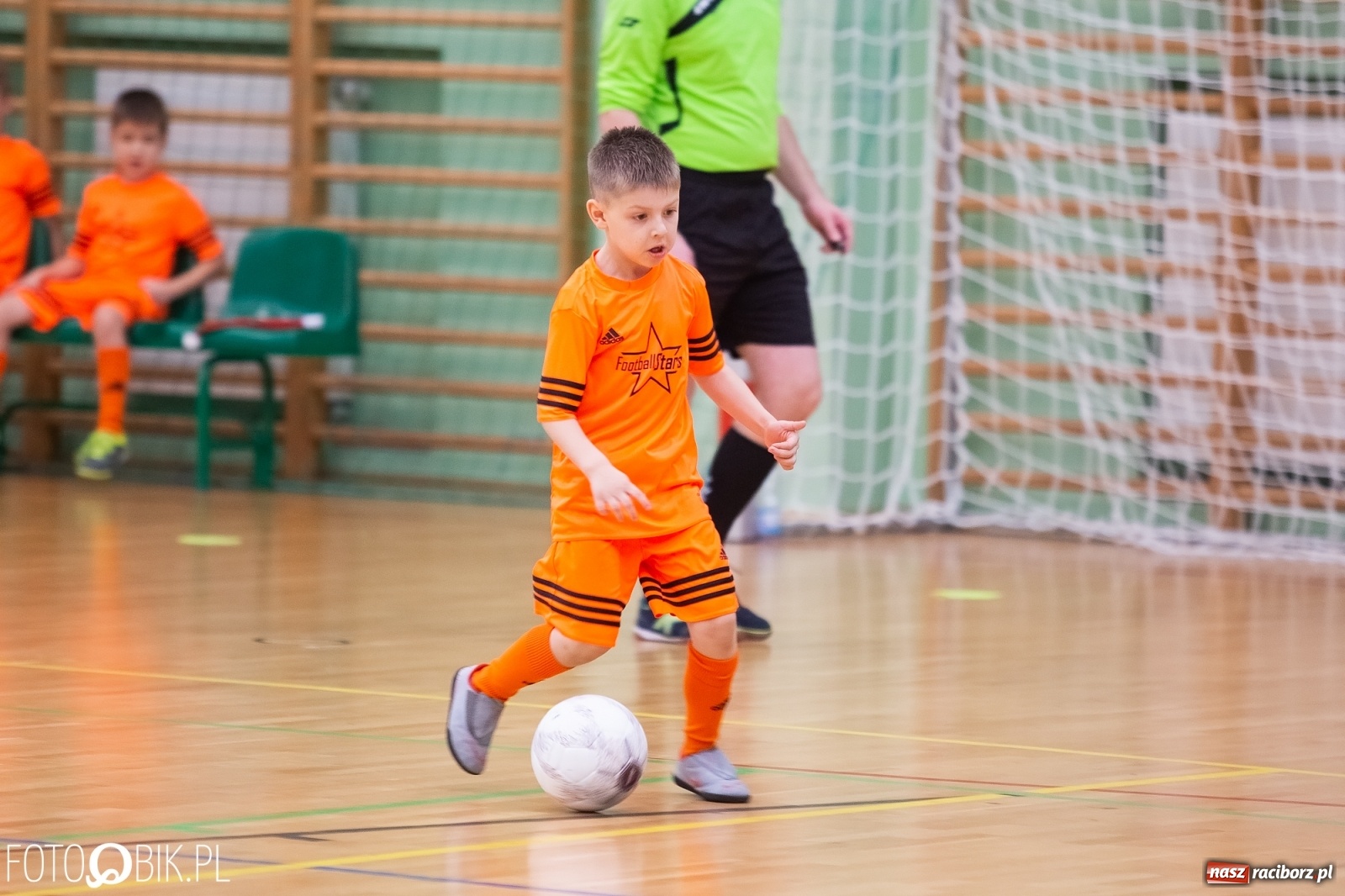 Zdjęcie w galerii na portalu naszraciborz.pl: Drugi dzień zmagań piłkarskich w Arenie Rafako wiadomości z regionu