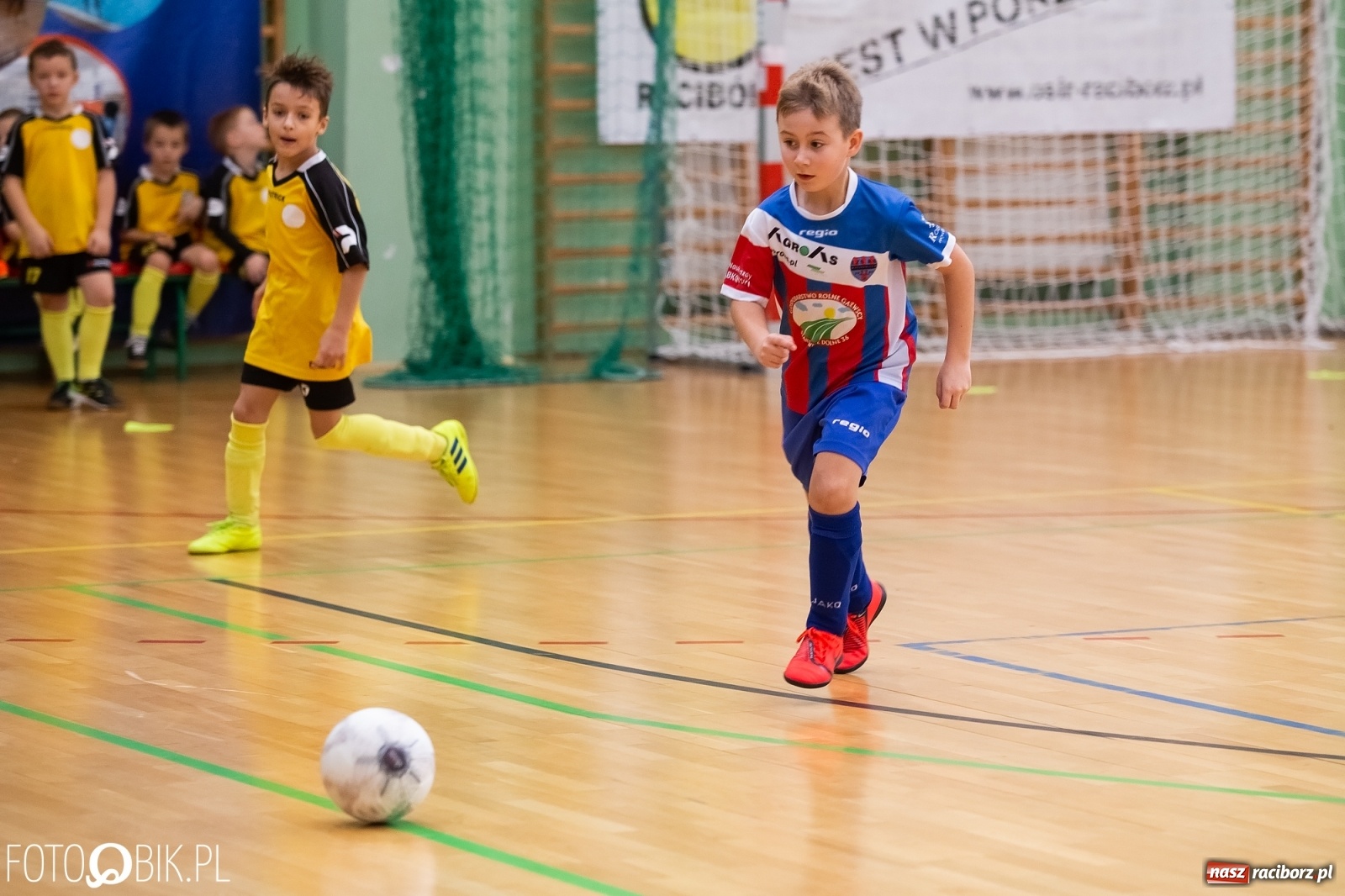 Zdjęcie w galerii na portalu naszraciborz.pl: Drugi dzień zmagań piłkarskich w Arenie Rafako wiadomości z regionu