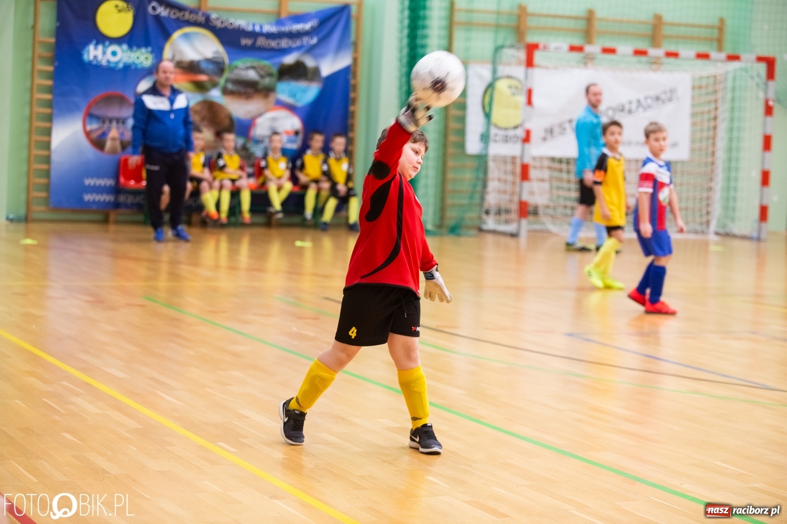 Zdjęcie w galerii na portalu naszraciborz.pl: Drugi dzień zmagań piłkarskich w Arenie Rafako wiadomości z regionu