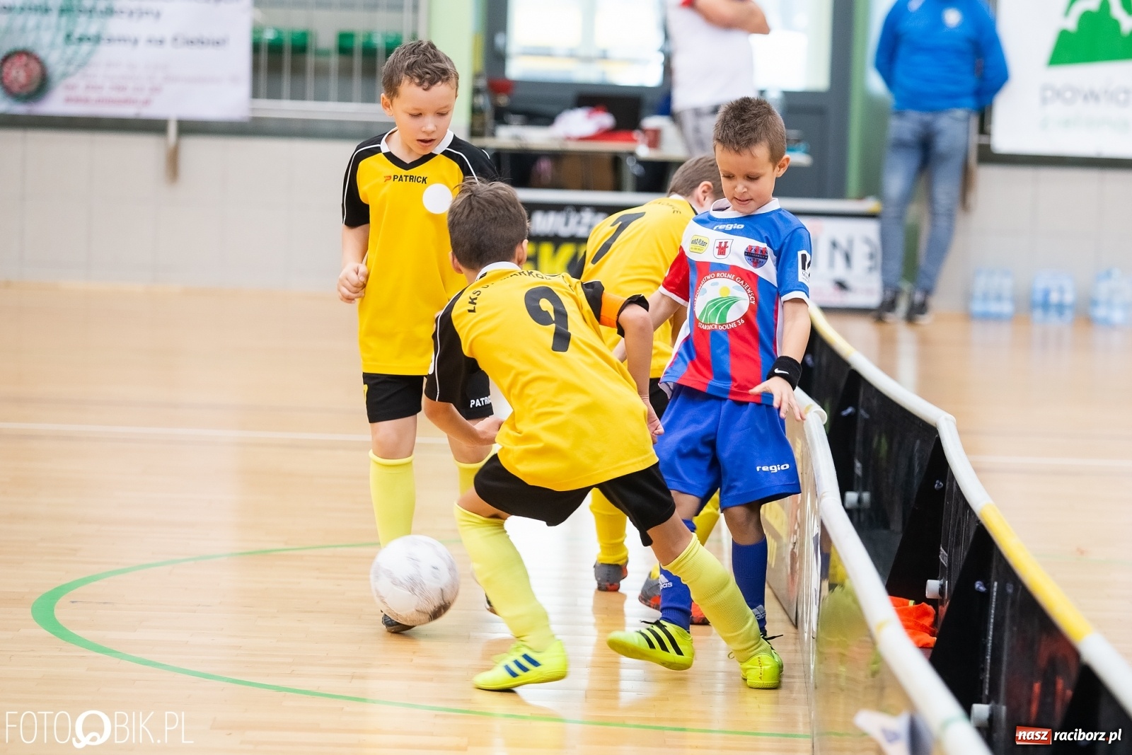 Zdjęcie w galerii na portalu naszraciborz.pl: Drugi dzień zmagań piłkarskich w Arenie Rafako wiadomości z regionu