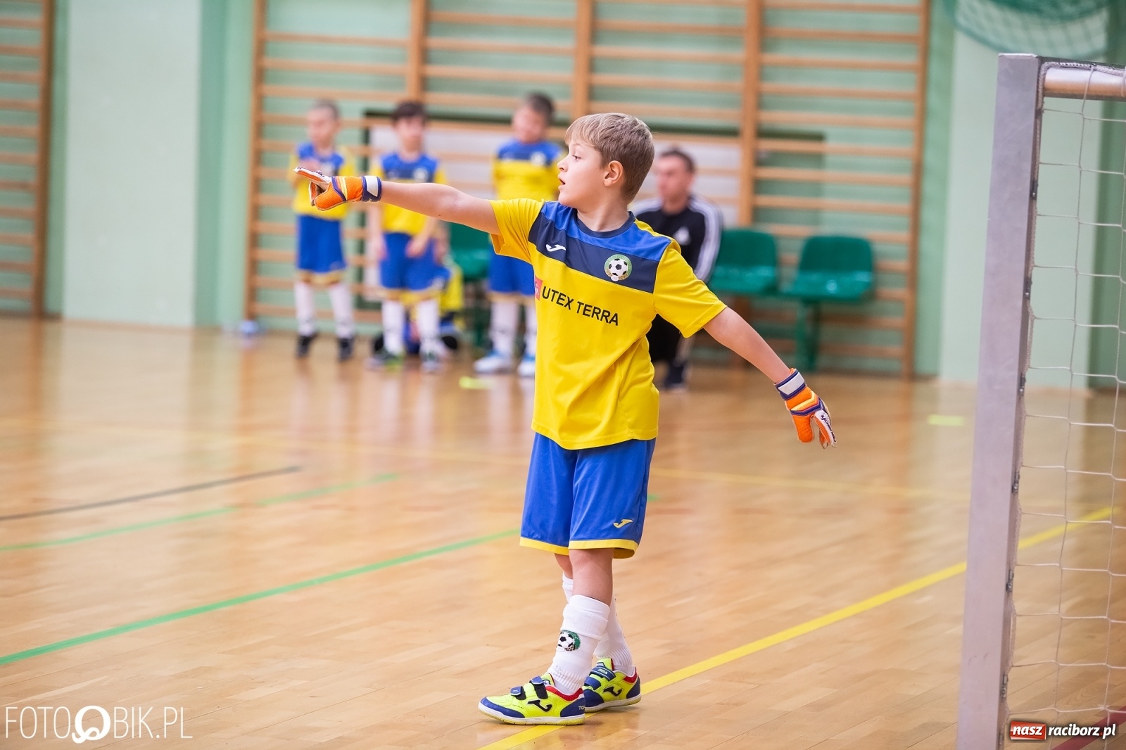 Zdjęcie w galerii na portalu naszraciborz.pl: Drugi dzień zmagań piłkarskich w Arenie Rafako wiadomości z regionu