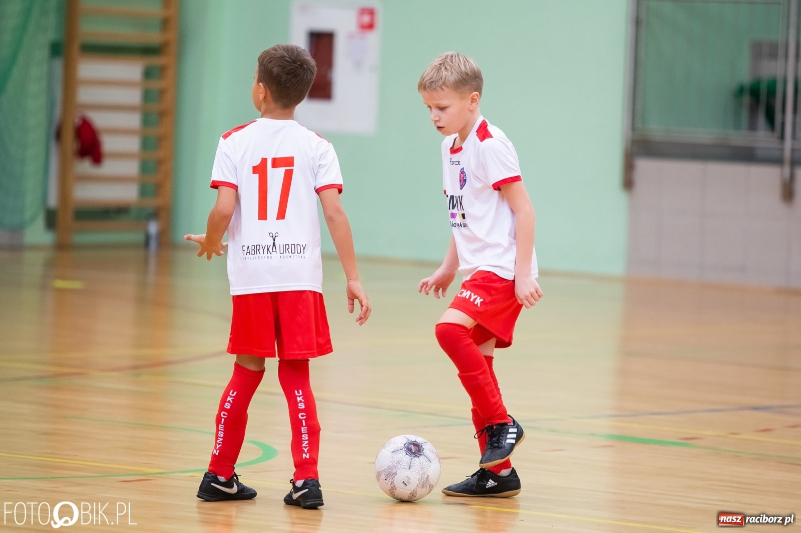 Zdjęcie w galerii na portalu naszraciborz.pl: Drugi dzień zmagań piłkarskich w Arenie Rafako wiadomości z regionu