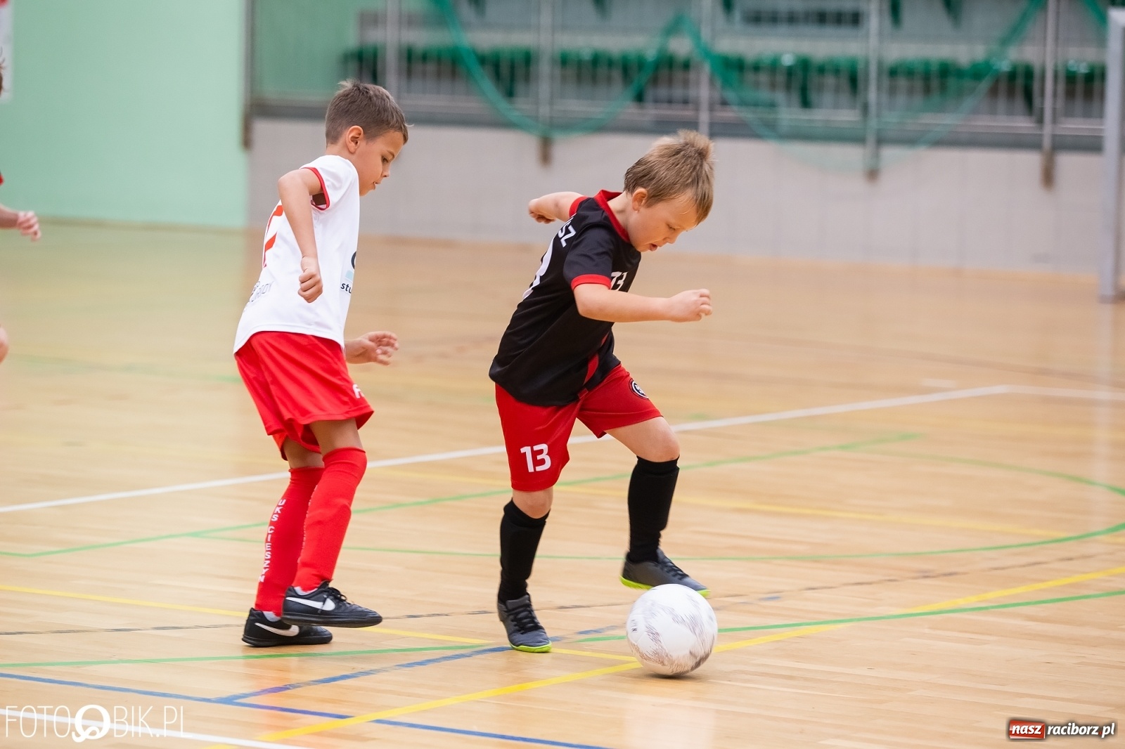 Zdjęcie w galerii na portalu naszraciborz.pl: Drugi dzień zmagań piłkarskich w Arenie Rafako wiadomości z regionu