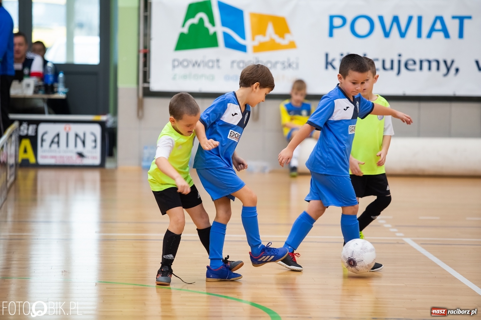 Zdjęcie w galerii na portalu naszraciborz.pl: Drugi dzień zmagań piłkarskich w Arenie Rafako wiadomości z regionu