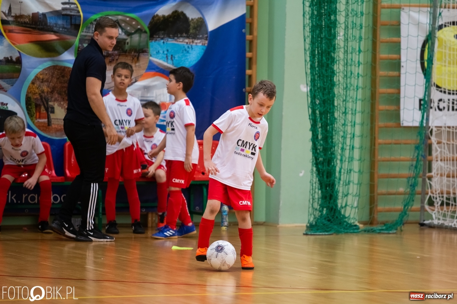 Zdjęcie w galerii na portalu naszraciborz.pl: Drugi dzień zmagań piłkarskich w Arenie Rafako wiadomości z regionu
