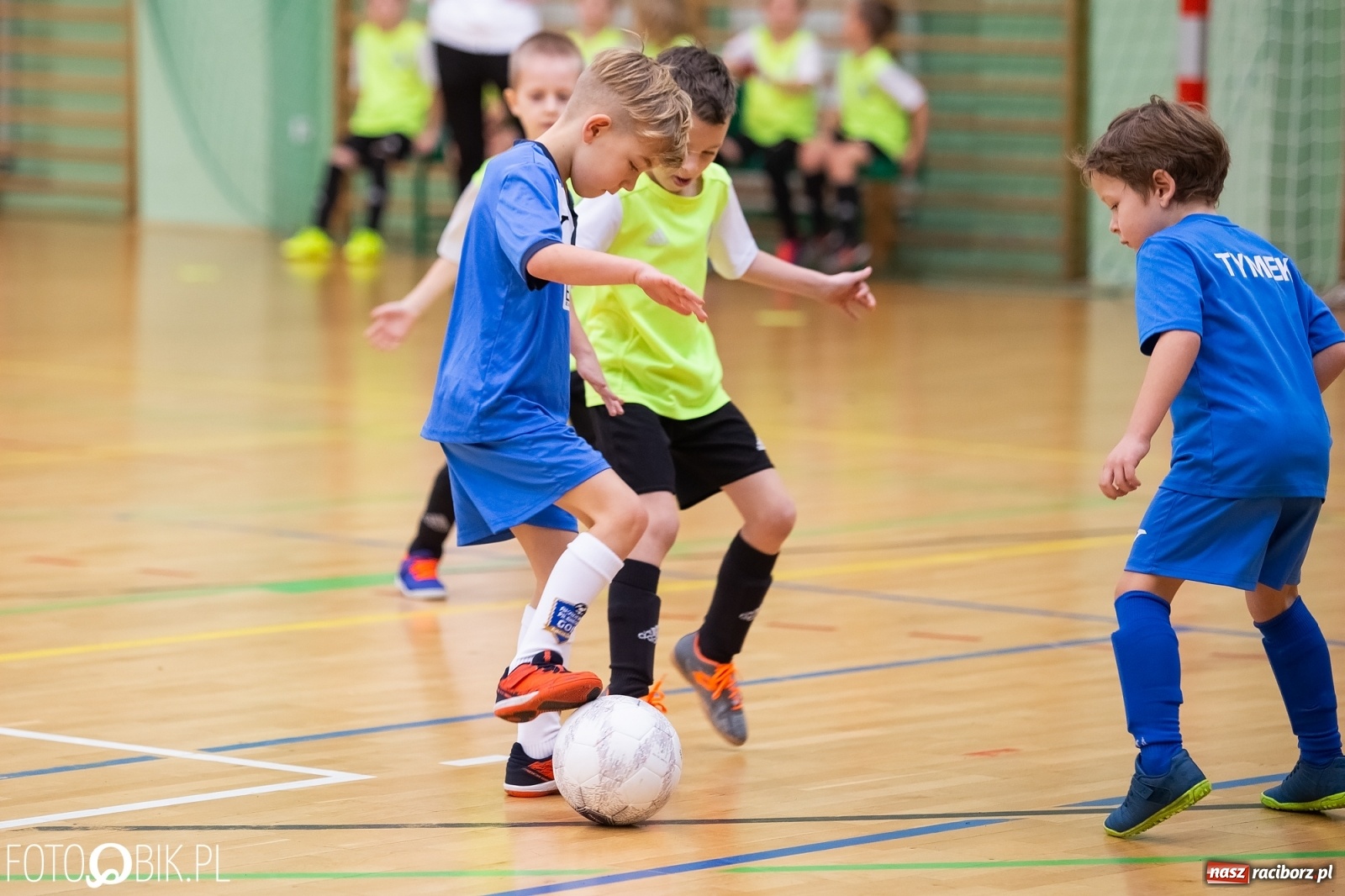 Zdjęcie w galerii na portalu naszraciborz.pl: Drugi dzień zmagań piłkarskich w Arenie Rafako wiadomości z regionu