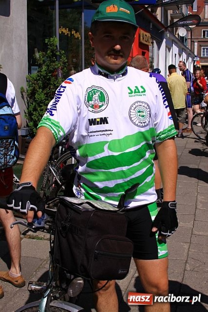 Zdjęcie w galerii na portalu naszraciborz.pl: Rodzinnie promowali ścieżki rowerowe wiadomości z regionu