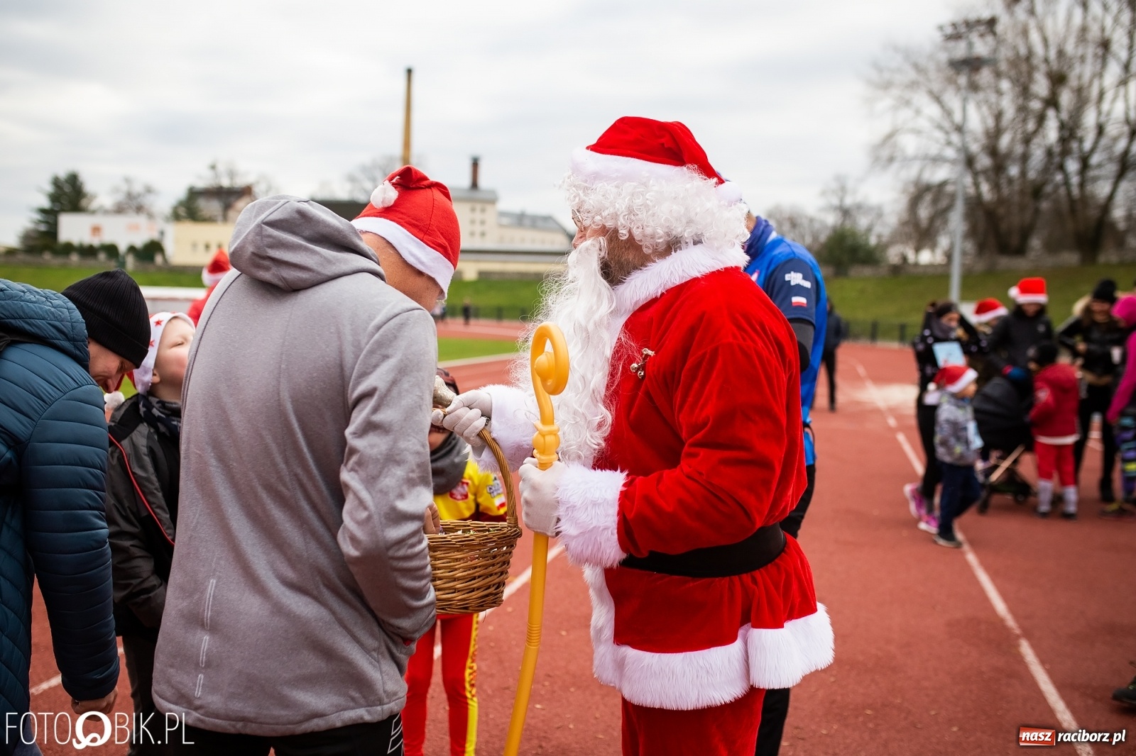 Zdjęcie w galerii na portalu naszraciborz.pl: Raciborski Bieg Mikołajkowy [FOTO i WIDEO] wiadomości z regionu