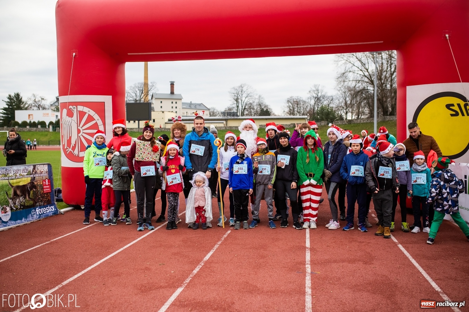 Zdjęcie w galerii na portalu naszraciborz.pl: Raciborski Bieg Mikołajkowy [FOTO i WIDEO] wiadomości z regionu