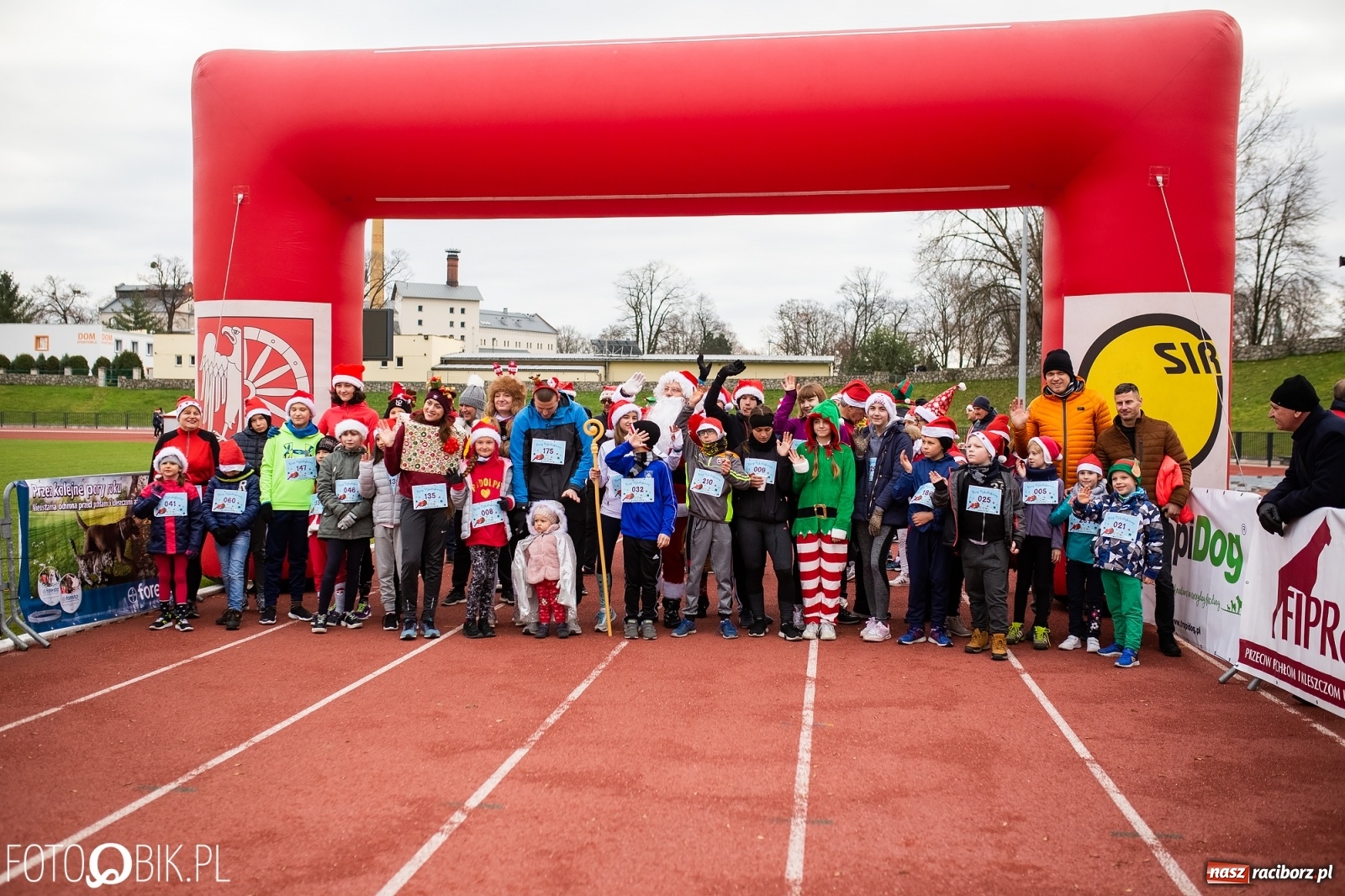 Zdjęcie w galerii na portalu naszraciborz.pl: Raciborski Bieg Mikołajkowy [FOTO i WIDEO] wiadomości z regionu