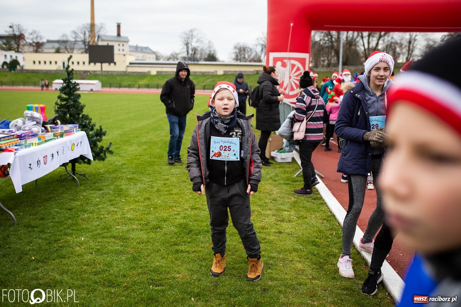 Zdjęcie w galerii na portalu naszraciborz.pl: Raciborski Bieg Mikołajkowy [FOTO i WIDEO] wiadomości z regionu