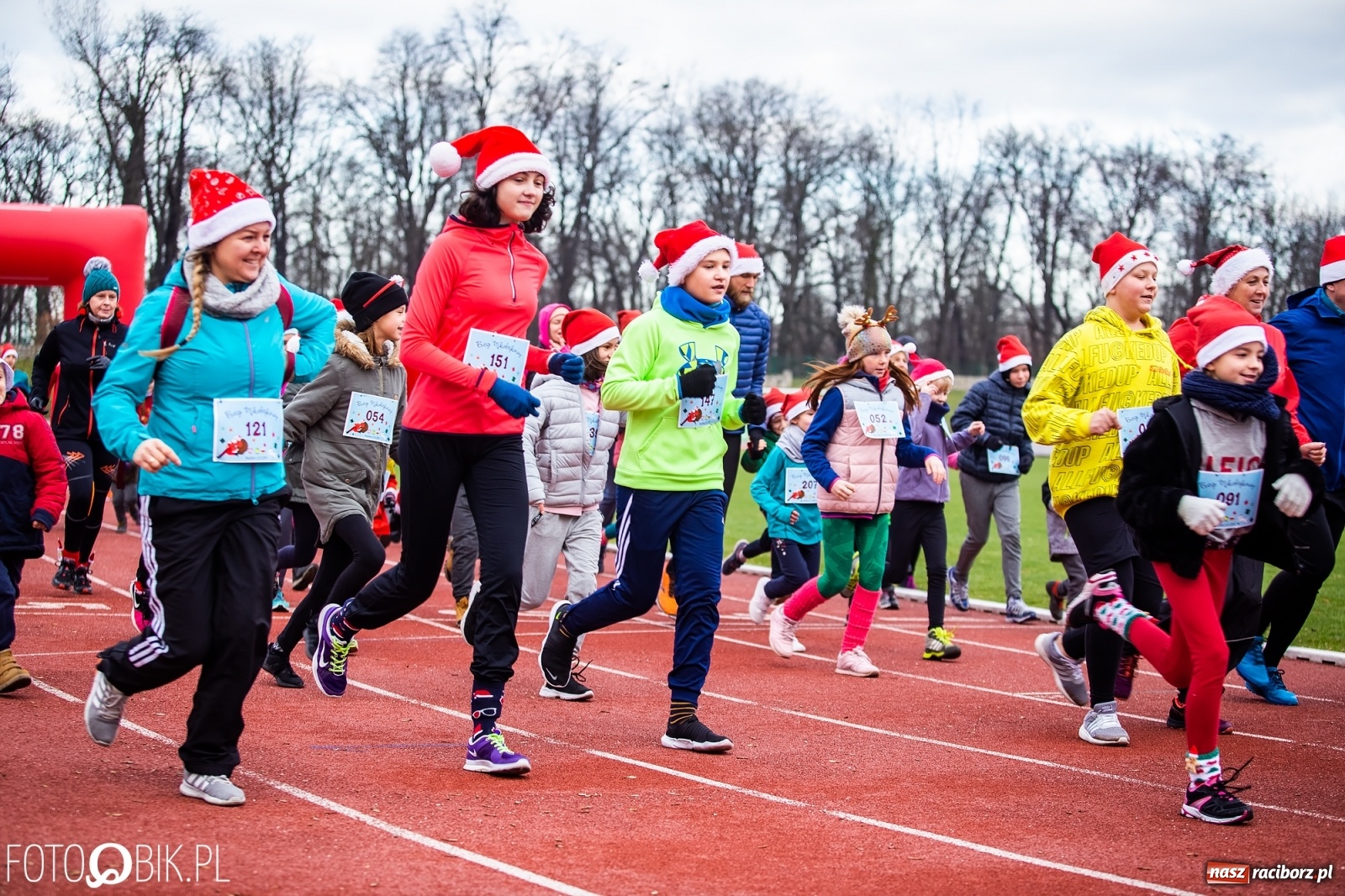 Zdjęcie w galerii na portalu naszraciborz.pl: Raciborski Bieg Mikołajkowy [FOTO i WIDEO] wiadomości z regionu
