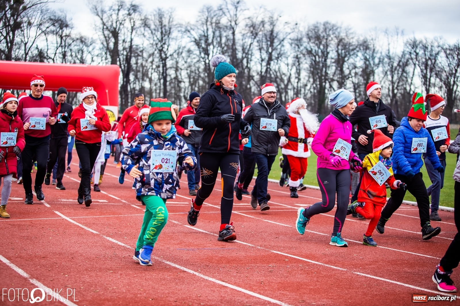 Zdjęcie w galerii na portalu naszraciborz.pl: Raciborski Bieg Mikołajkowy [FOTO i WIDEO] wiadomości z regionu