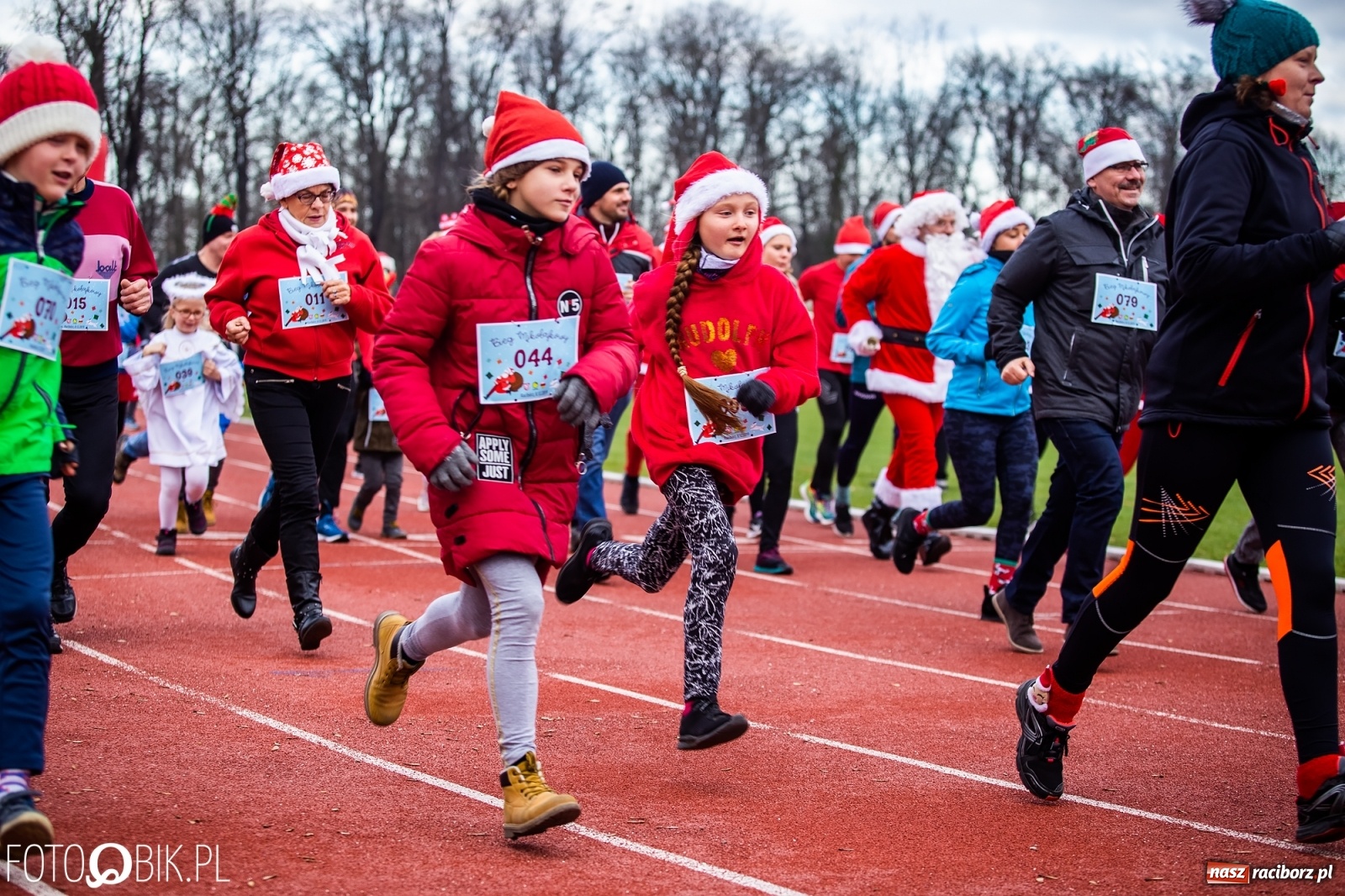 Zdjęcie w galerii na portalu naszraciborz.pl: Raciborski Bieg Mikołajkowy [FOTO i WIDEO] wiadomości z regionu