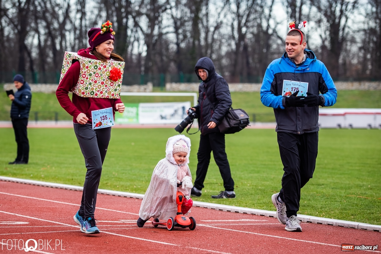 Zdjęcie w galerii na portalu naszraciborz.pl: Raciborski Bieg Mikołajkowy [FOTO i WIDEO] wiadomości z regionu