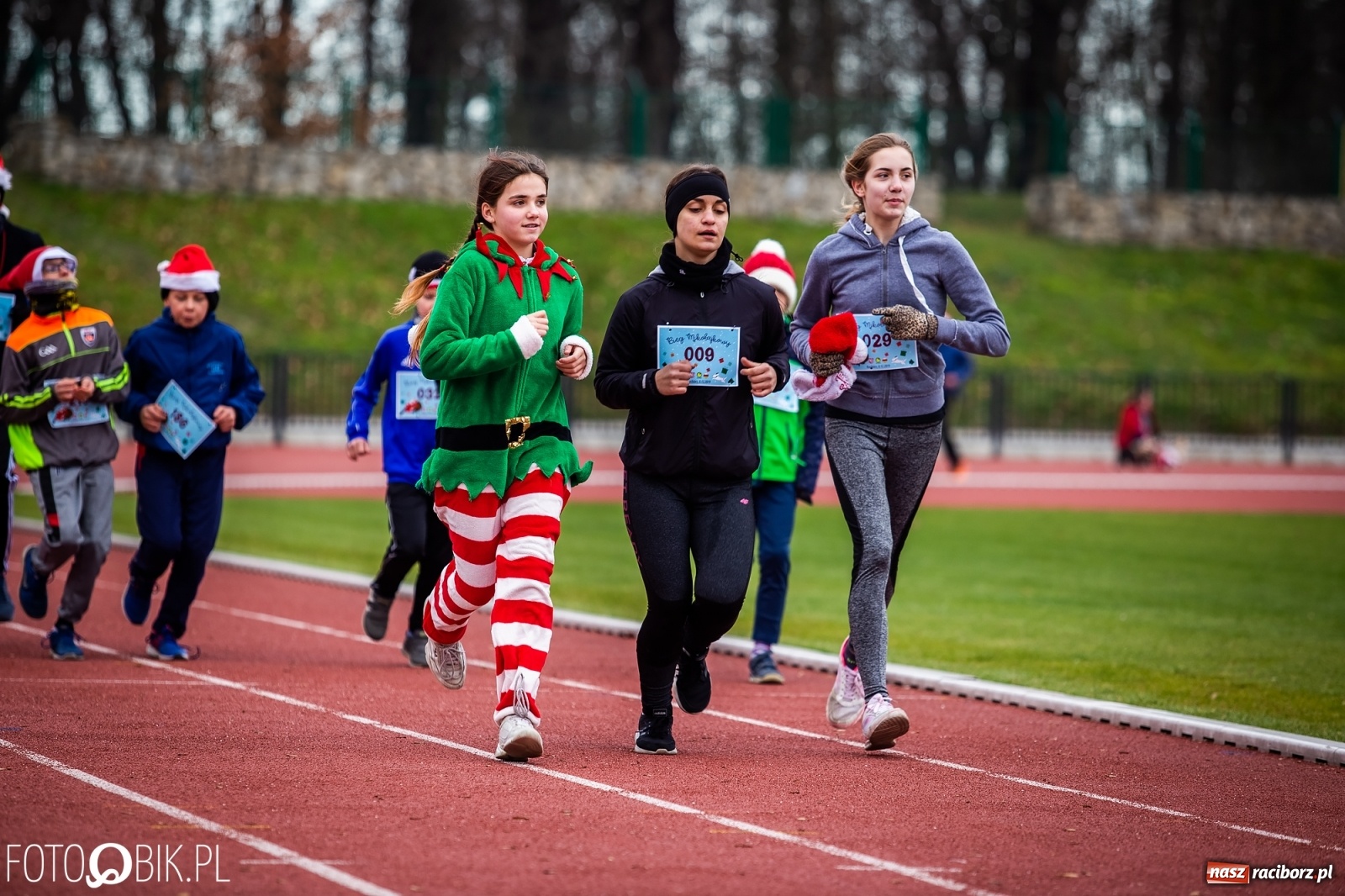 Zdjęcie w galerii na portalu naszraciborz.pl: Raciborski Bieg Mikołajkowy [FOTO i WIDEO] wiadomości z regionu