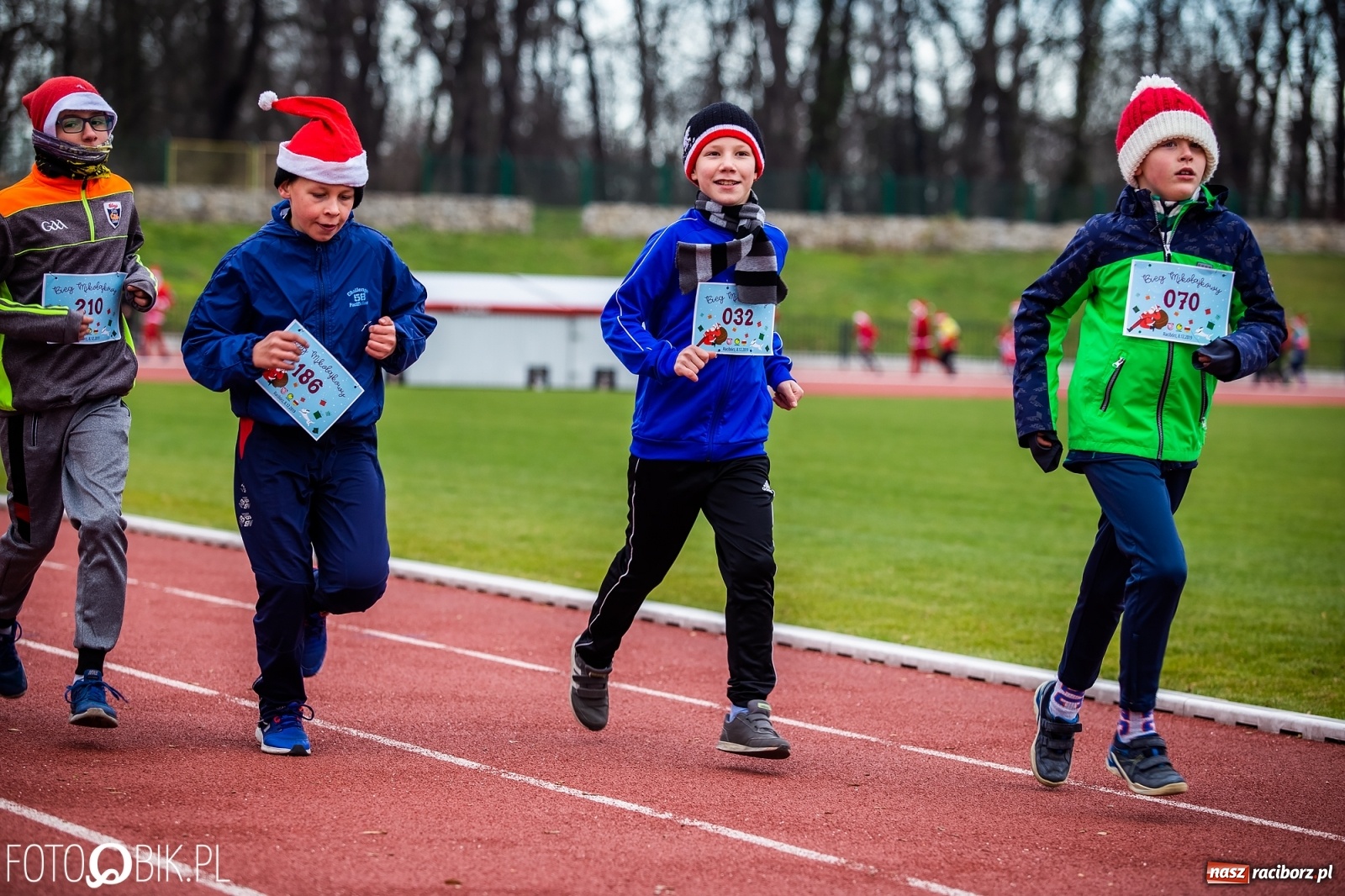 Zdjęcie w galerii na portalu naszraciborz.pl: Raciborski Bieg Mikołajkowy [FOTO i WIDEO] wiadomości z regionu