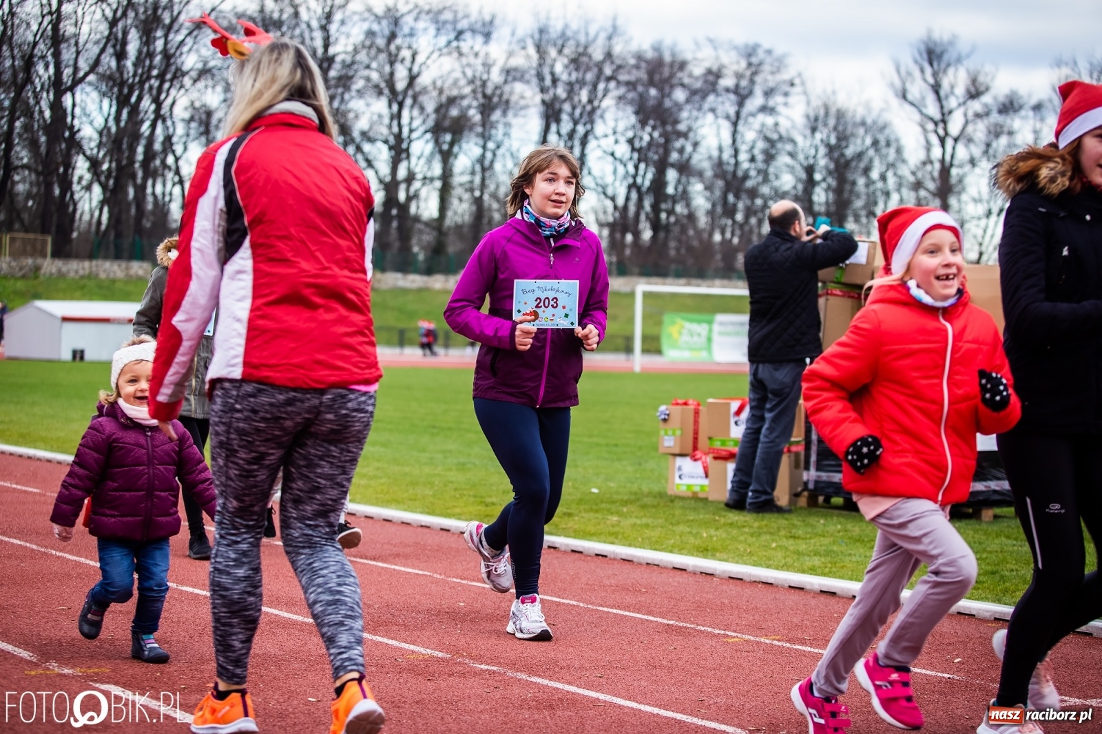 Zdjęcie w galerii na portalu naszraciborz.pl: Raciborski Bieg Mikołajkowy [FOTO i WIDEO] wiadomości z regionu