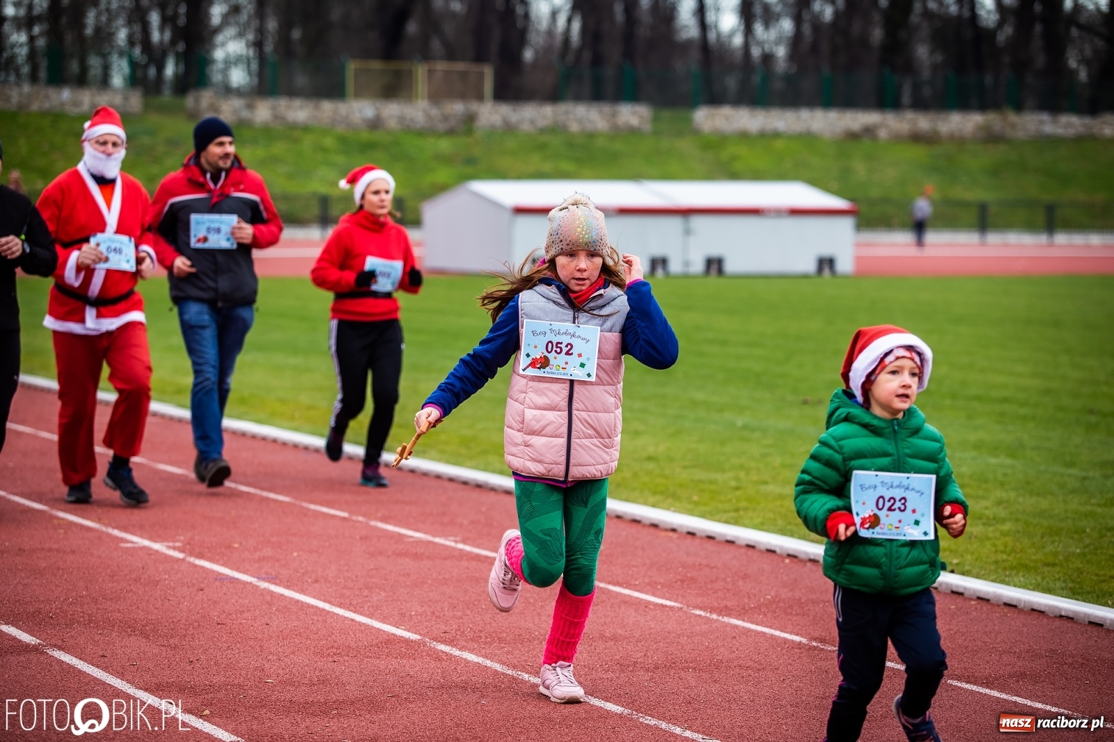 Zdjęcie w galerii na portalu naszraciborz.pl: Raciborski Bieg Mikołajkowy [FOTO i WIDEO] wiadomości z regionu