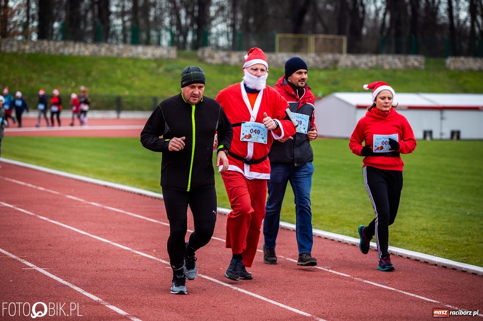 Zdjęcie w galerii na portalu naszraciborz.pl: Raciborski Bieg Mikołajkowy [FOTO i WIDEO] wiadomości z regionu