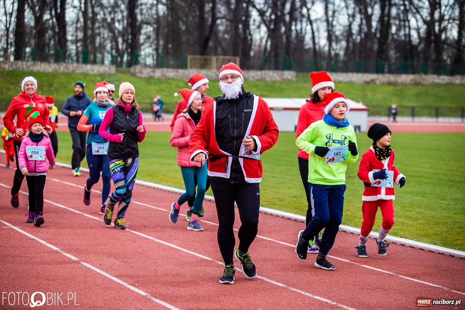 Zdjęcie w galerii na portalu naszraciborz.pl: Raciborski Bieg Mikołajkowy [FOTO i WIDEO] wiadomości z regionu