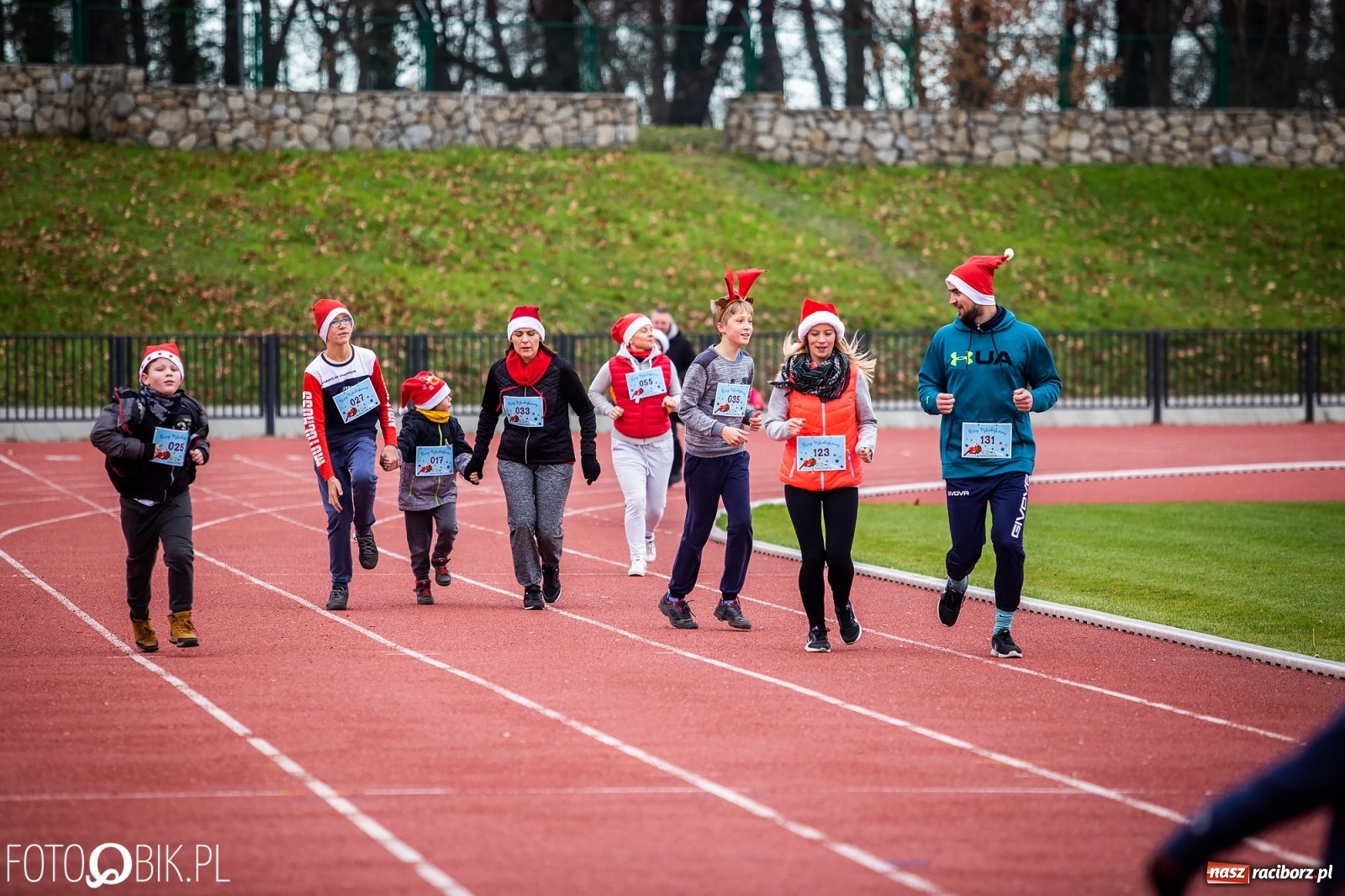 Zdjęcie w galerii na portalu naszraciborz.pl: Raciborski Bieg Mikołajkowy [FOTO i WIDEO] wiadomości z regionu