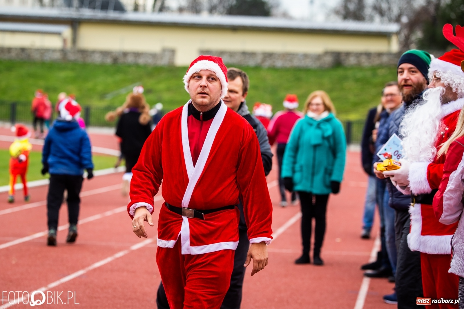 Zdjęcie w galerii na portalu naszraciborz.pl: Raciborski Bieg Mikołajkowy [FOTO i WIDEO] wiadomości z regionu