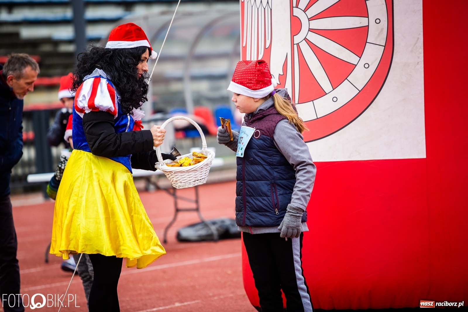 Zdjęcie w galerii na portalu naszraciborz.pl: Raciborski Bieg Mikołajkowy [FOTO i WIDEO] wiadomości z regionu