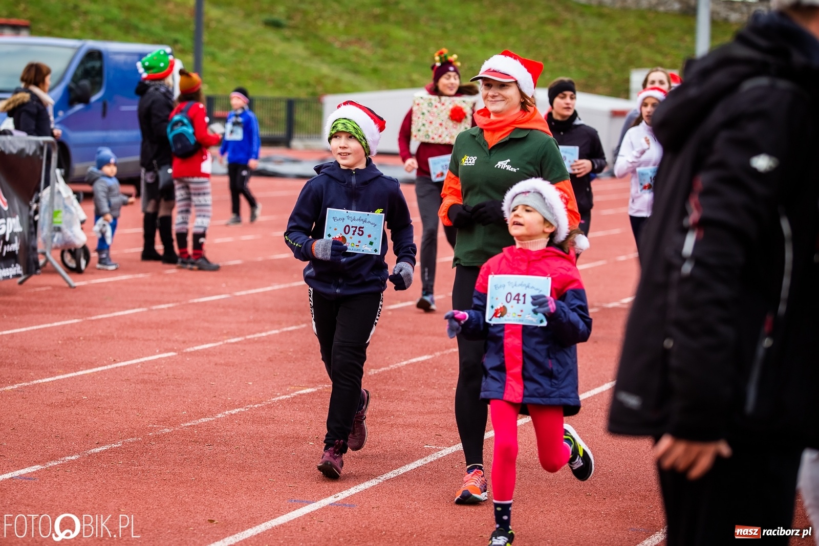 Zdjęcie w galerii na portalu naszraciborz.pl: Raciborski Bieg Mikołajkowy [FOTO i WIDEO] wiadomości z regionu