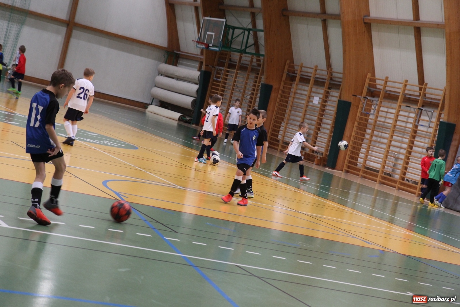 Zdjęcie w galerii na portalu naszraciborz.pl: Sportowa rywalizacja w SP w Lubomi wiadomości z regionu