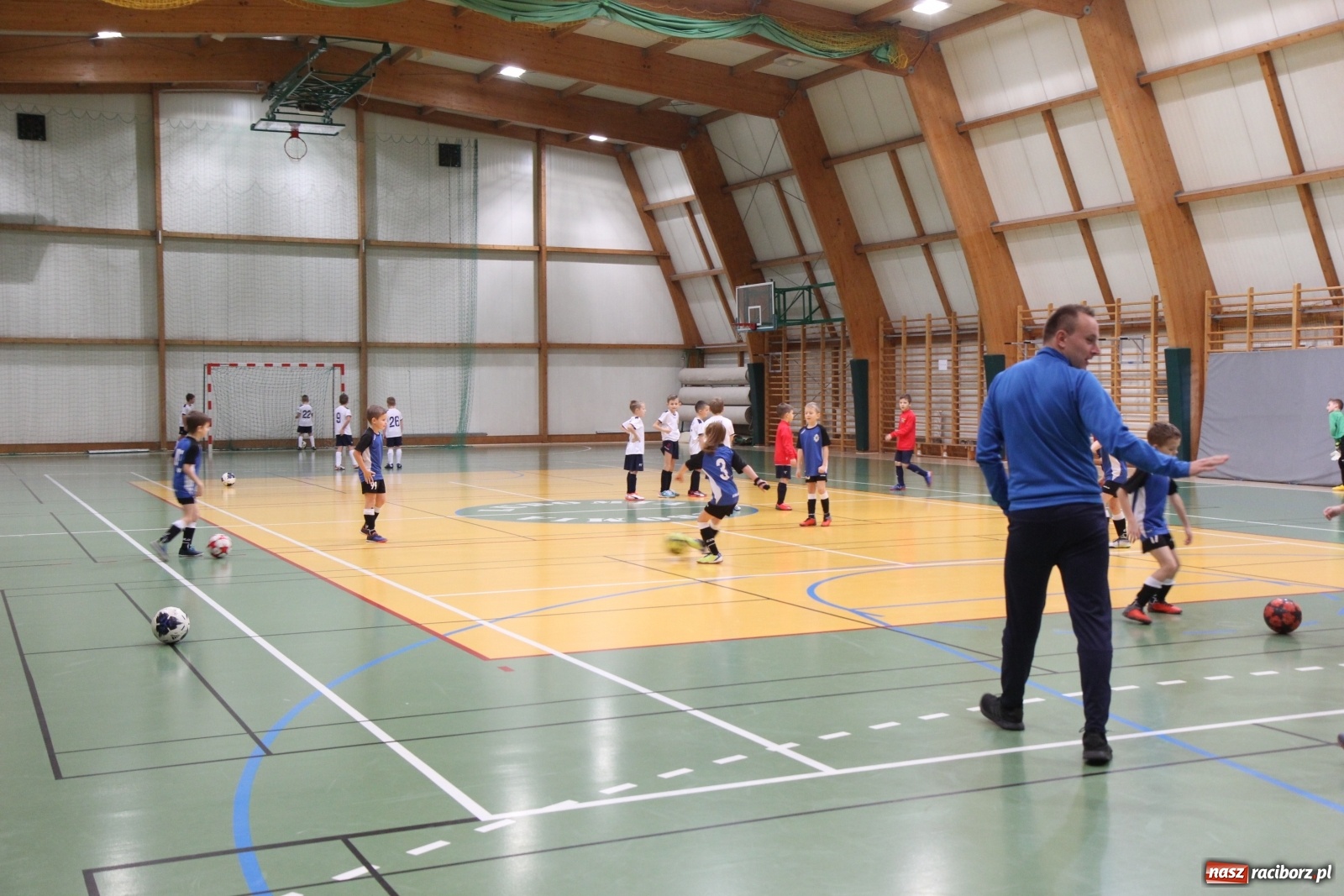 Zdjęcie w galerii na portalu naszraciborz.pl: Sportowa rywalizacja w SP w Lubomi wiadomości z regionu