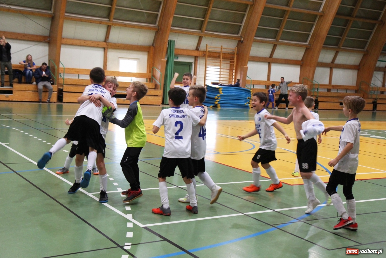 Zdjęcie w galerii na portalu naszraciborz.pl: Sportowa rywalizacja w SP w Lubomi wiadomości z regionu