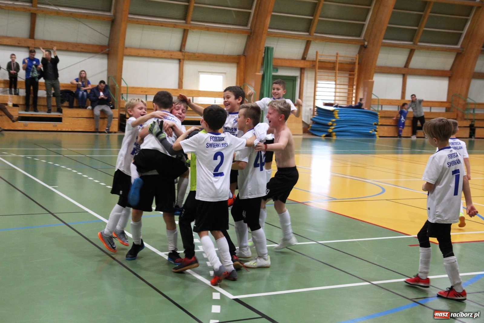 Zdjęcie w galerii na portalu naszraciborz.pl: Sportowa rywalizacja w SP w Lubomi wiadomości z regionu