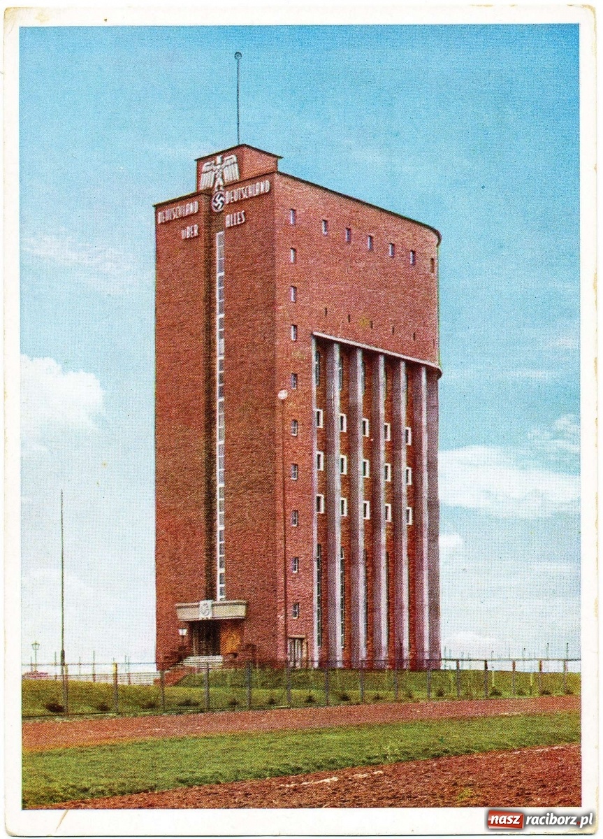 Zdjęcie w galerii na portalu naszraciborz.pl: III Rzesza w Raciborzu. Tajemnice wieży ciśnień [FOTO i WIDEO] wiadomości z regionu