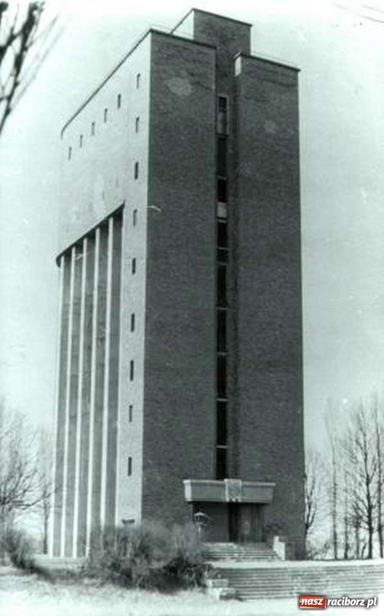 Zdjęcie w galerii na portalu naszraciborz.pl: III Rzesza w Raciborzu. Tajemnice wieży ciśnień [FOTO i WIDEO] wiadomości z regionu