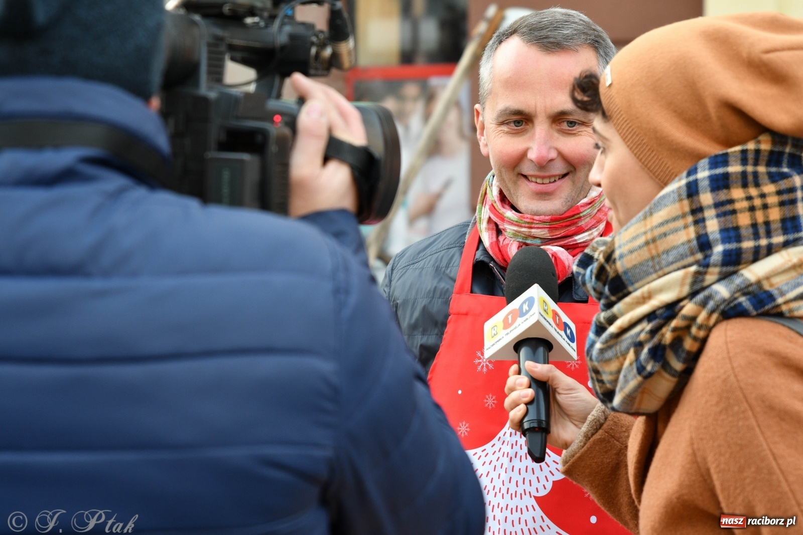 Zdjęcie w galerii na portalu naszraciborz.pl: Bigos i plastik. Ile kosztował jarmarkowy poczęstunek  wiadomości z regionu