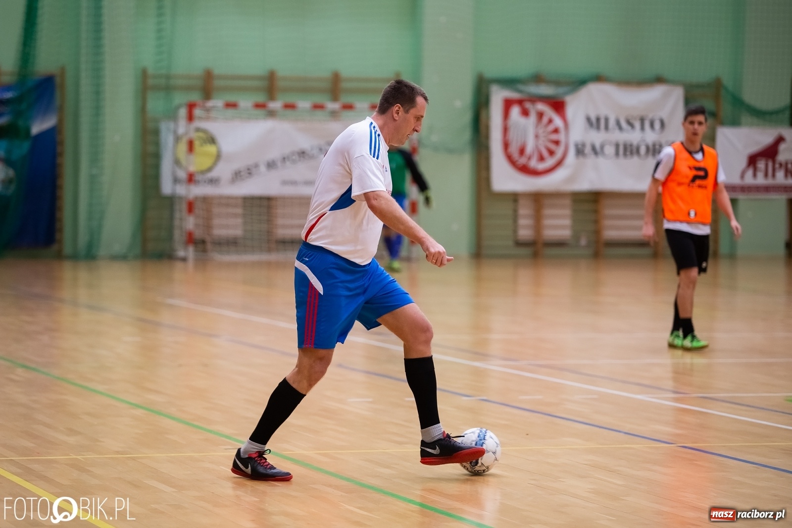 Zdjęcie w galerii na portalu naszraciborz.pl: HLPN. Niedziela z futsalem w Arenie Rafako wiadomości z regionu