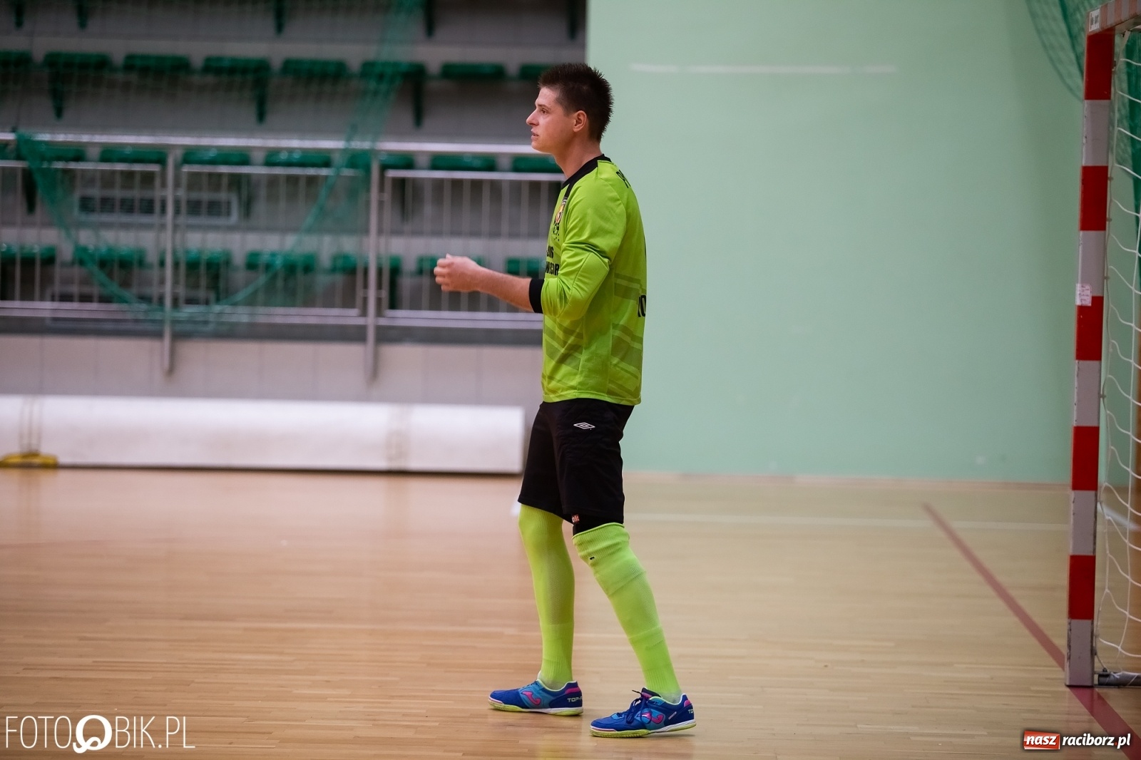 Zdjęcie w galerii na portalu naszraciborz.pl: HLPN. Niedziela z futsalem w Arenie Rafako wiadomości z regionu