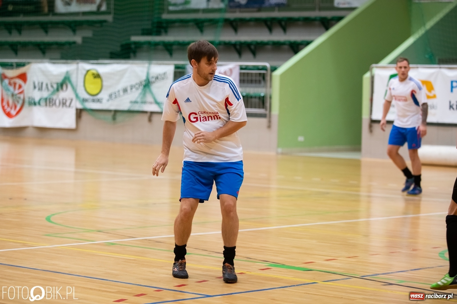 Zdjęcie w galerii na portalu naszraciborz.pl: HLPN. Niedziela z futsalem w Arenie Rafako wiadomości z regionu