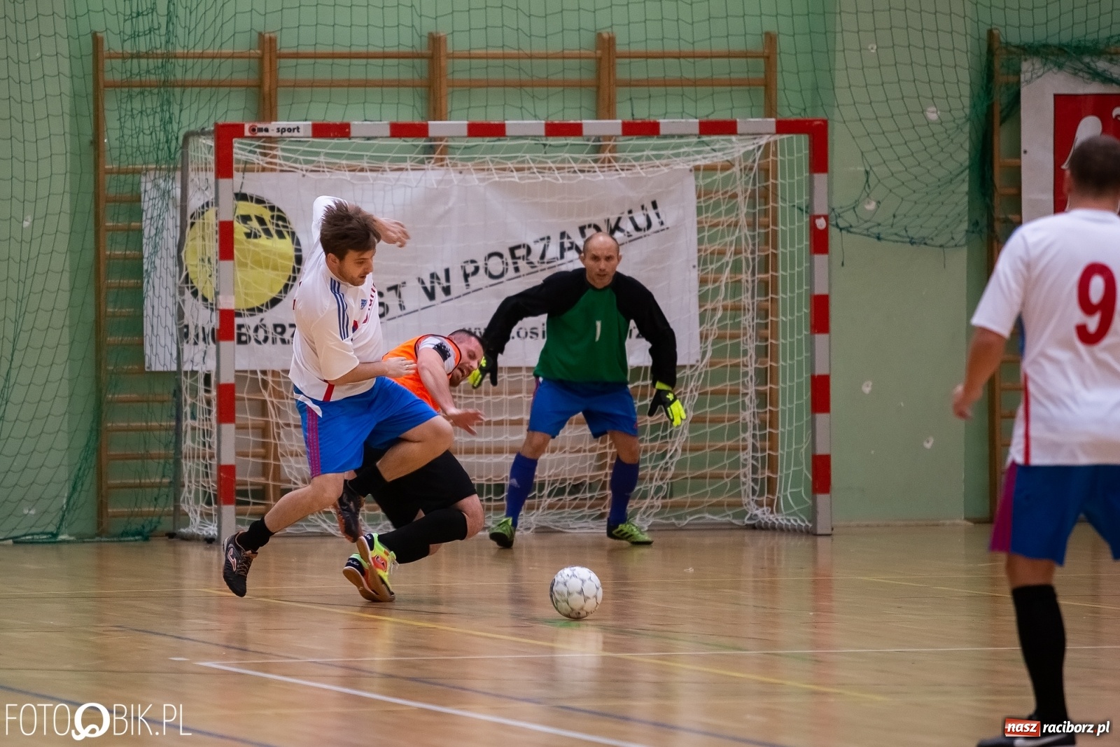 Zdjęcie w galerii na portalu naszraciborz.pl: HLPN. Niedziela z futsalem w Arenie Rafako wiadomości z regionu