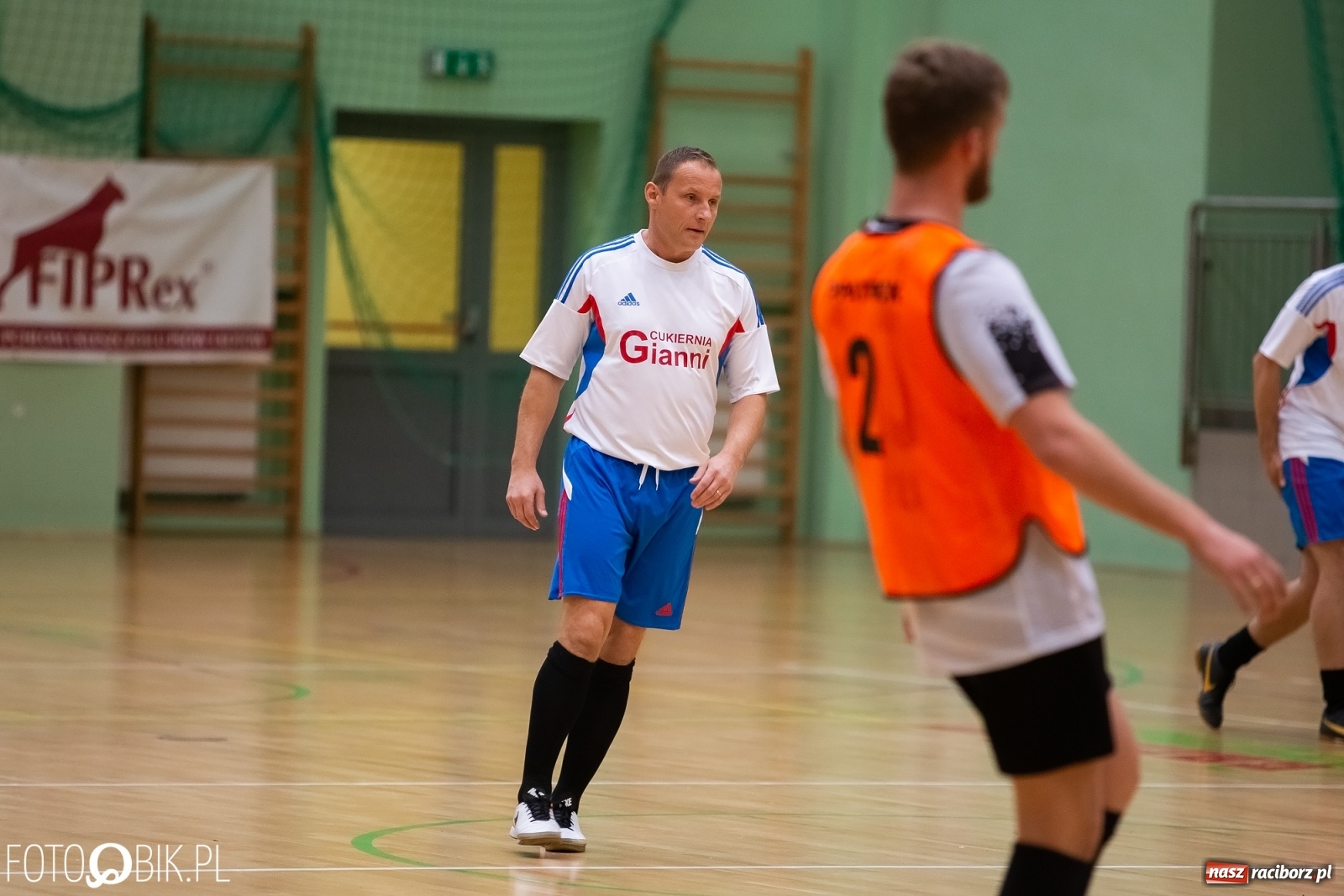Zdjęcie w galerii na portalu naszraciborz.pl: HLPN. Niedziela z futsalem w Arenie Rafako wiadomości z regionu