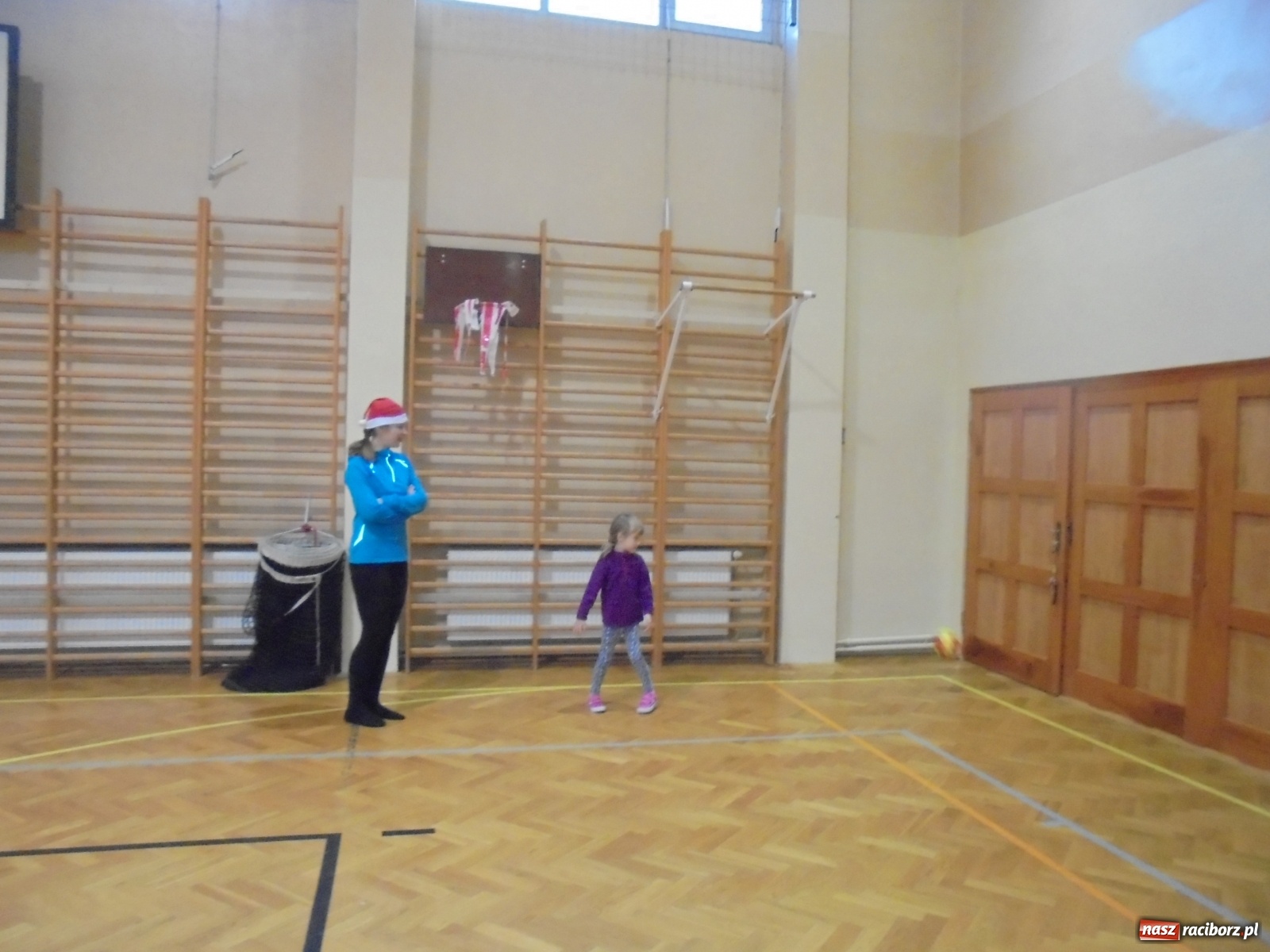 Zdjęcie w galerii na portalu naszraciborz.pl: Sportowe Mikołajki z TKKF Rafako wiadomości z regionu