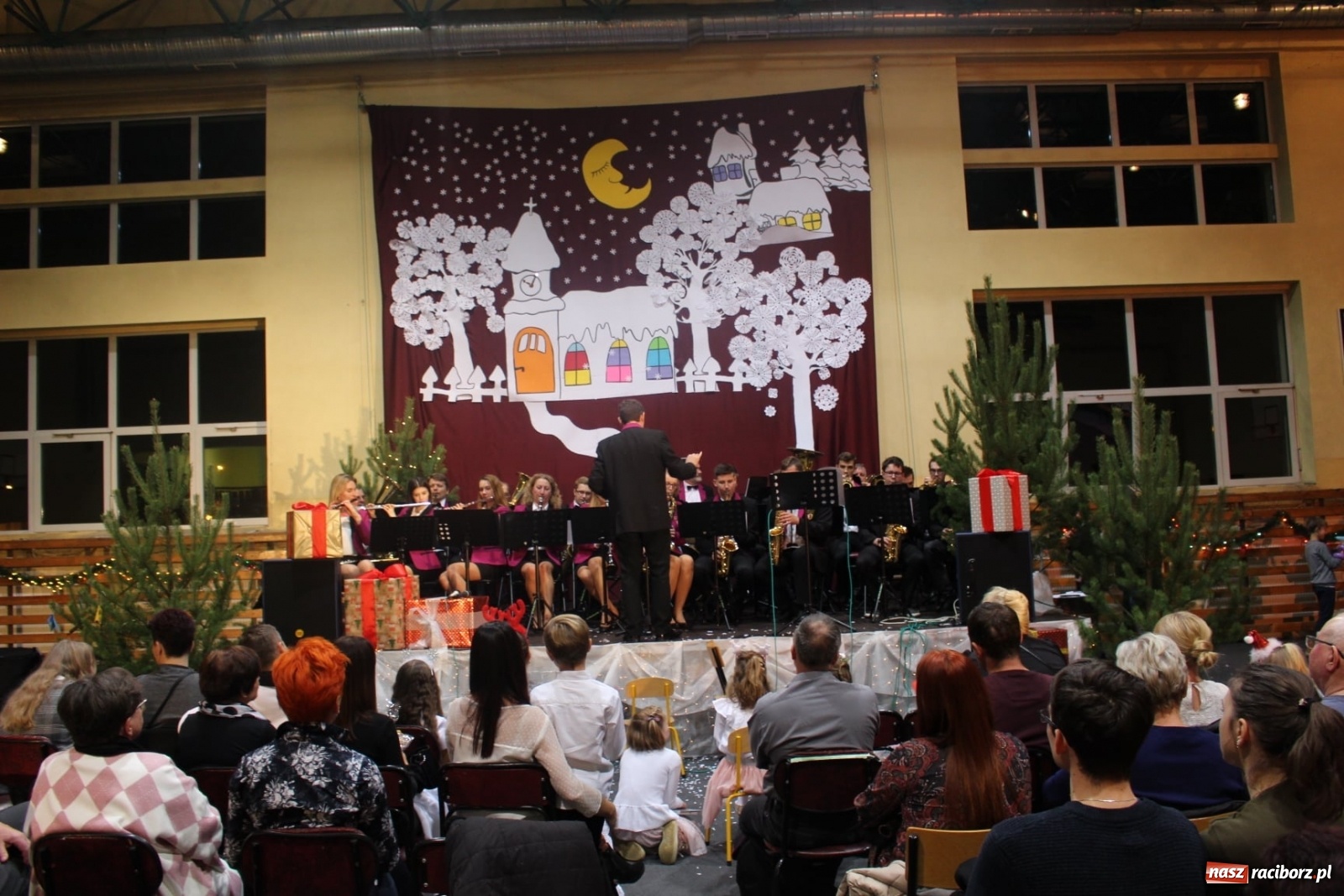 Zdjęcie w galerii na portalu naszraciborz.pl: Nędza. Charytatywny kiermasz ze zdwojoną siłą wiadomości z regionu