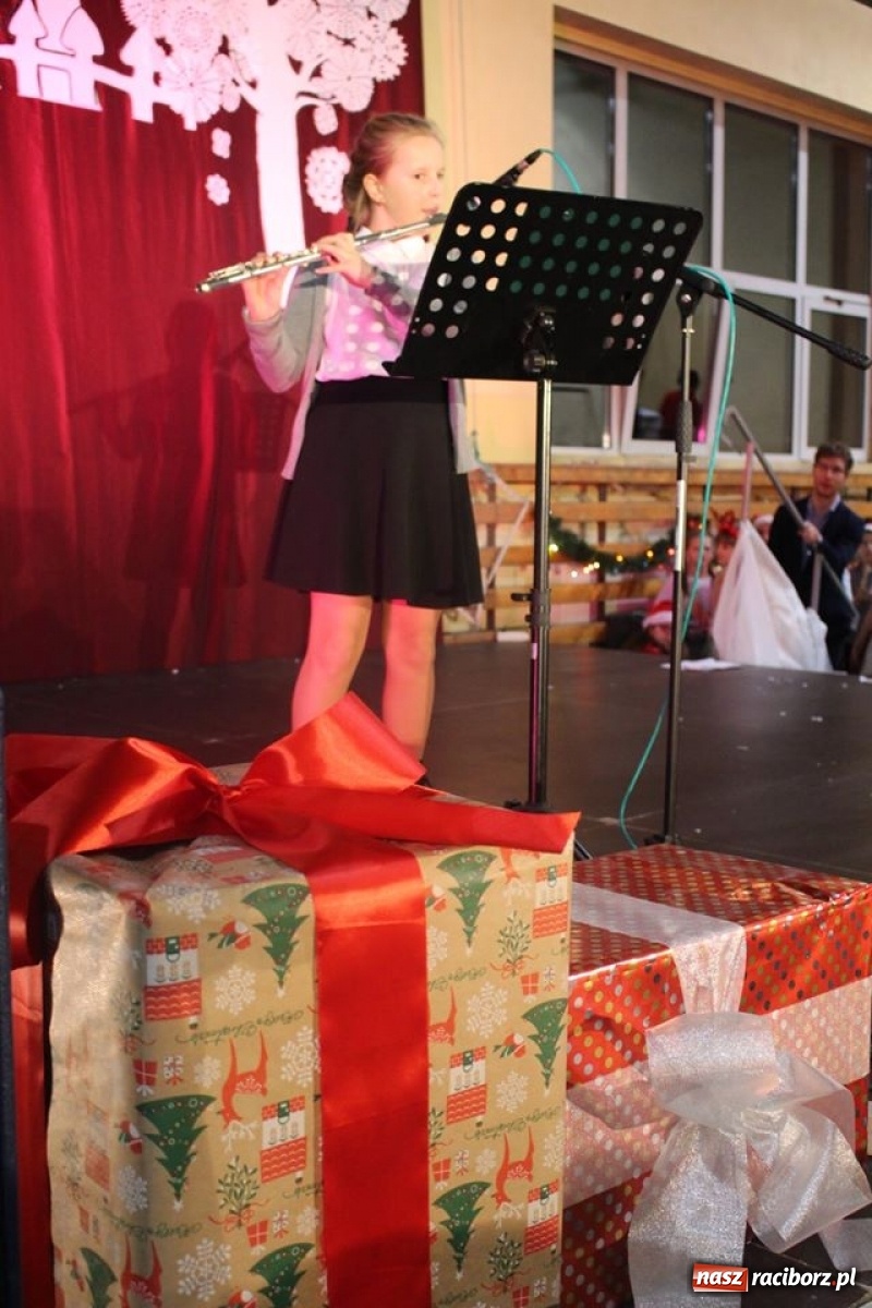 Zdjęcie w galerii na portalu naszraciborz.pl: Nędza. Charytatywny kiermasz ze zdwojoną siłą wiadomości z regionu