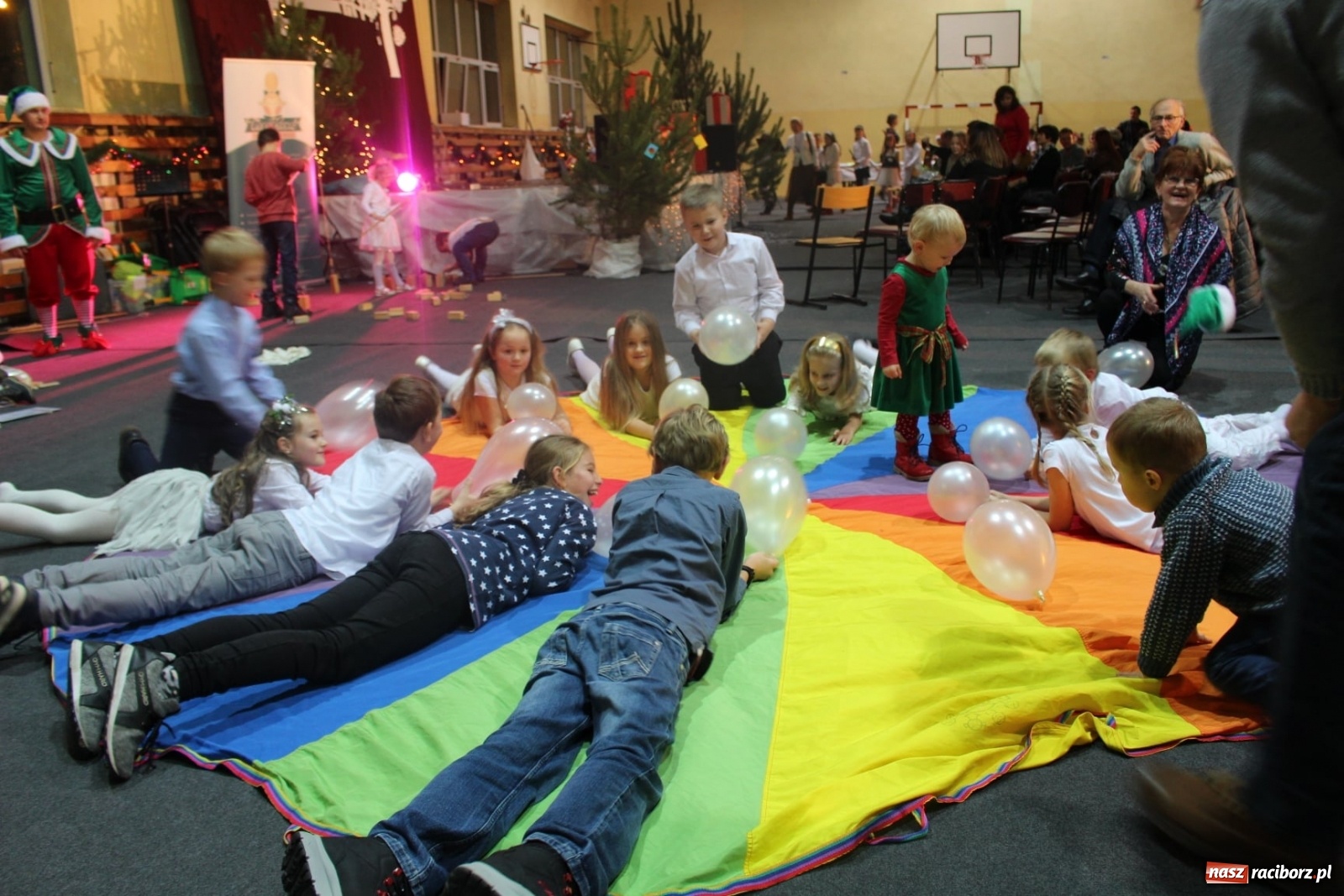 Zdjęcie w galerii na portalu naszraciborz.pl: Nędza. Charytatywny kiermasz ze zdwojoną siłą wiadomości z regionu