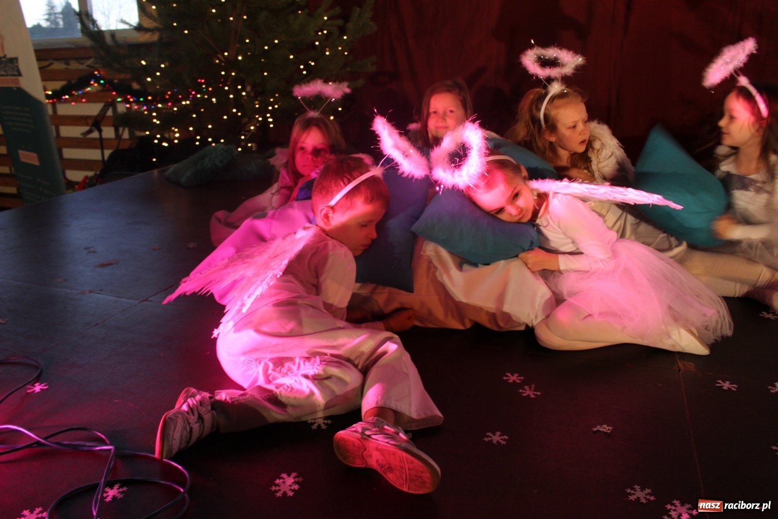 Zdjęcie w galerii na portalu naszraciborz.pl: Nędza. Charytatywny kiermasz ze zdwojoną siłą wiadomości z regionu