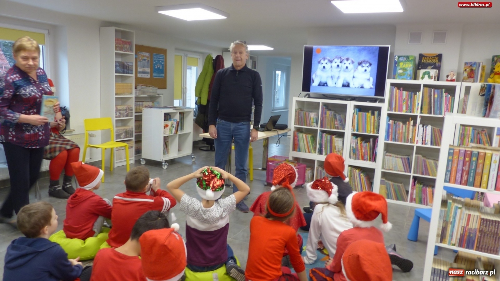 Zdjęcie w galerii na portalu naszraciborz.pl: O grzecznym psie w bibliotece w Brzeziu wiadomości z regionu