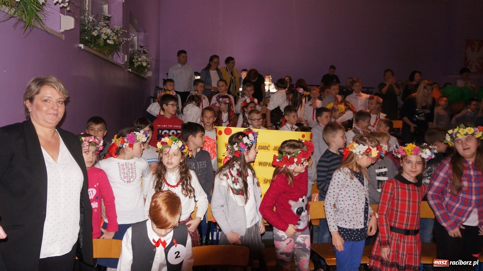 Zdjęcie w galerii na portalu naszraciborz.pl: Frelki z SP 18 wyśpiewały zwycięstwo wiadomości z regionu